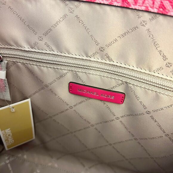 Michael Kors Purse & wallet Mirella Medium Ombré Logo Tote Bag Dragonfruit - Picture 8 of 11